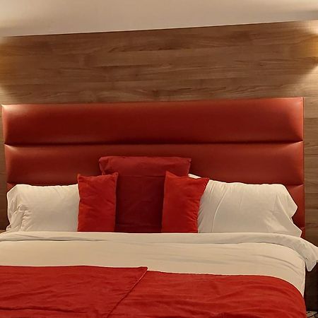 Happy Land Holliday Residential Hotel Épinay-sur-Seine Exterior foto